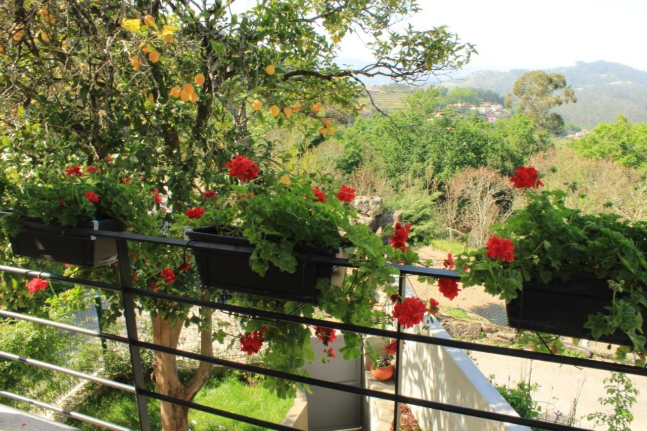 Recanto Tia Sao Magalhaes Ponte da Barca Luaran gambar